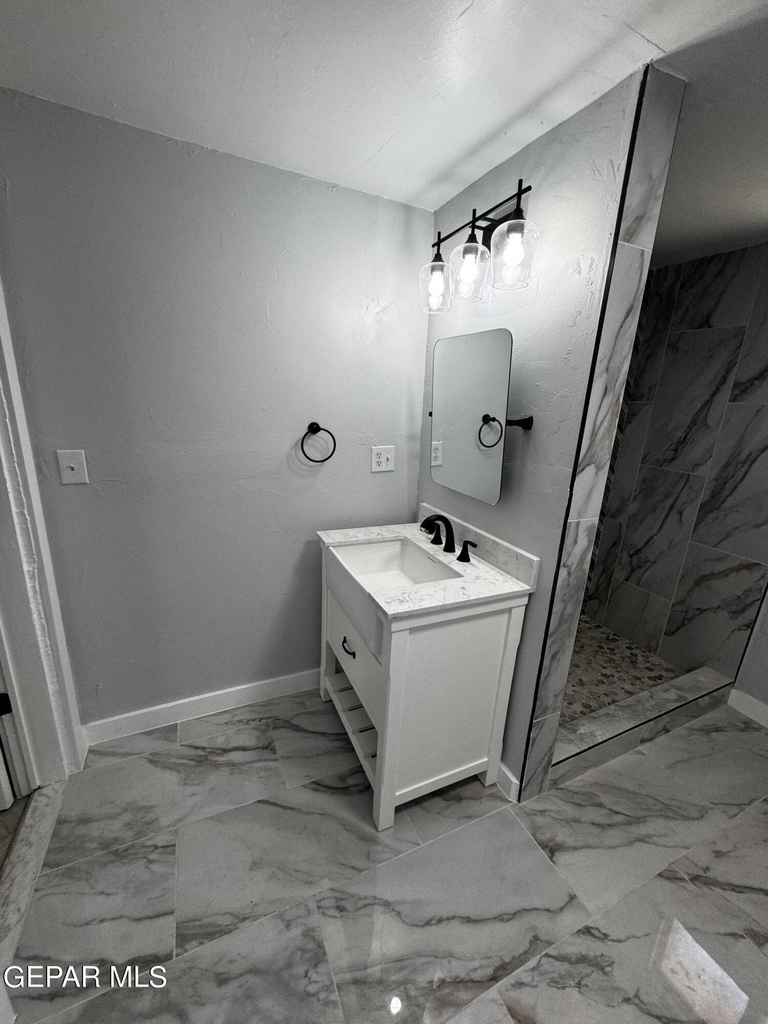 10277 N Loop Drive - Photo 4