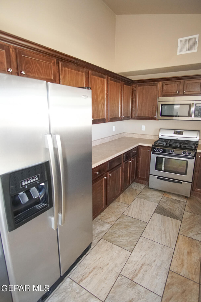 12945 Hueco Hill Drive - Photo 6