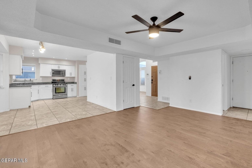 7489 Plaza Redonda Drive - Photo 11