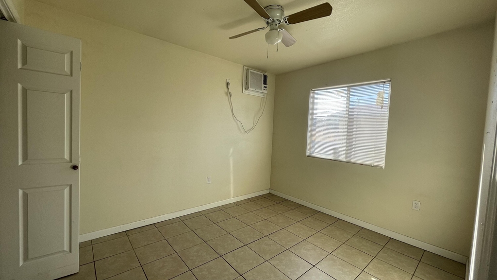 136 Keeney Court - Photo 4