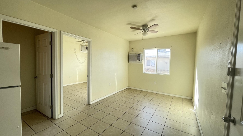 136 Keeney Court - Photo 3