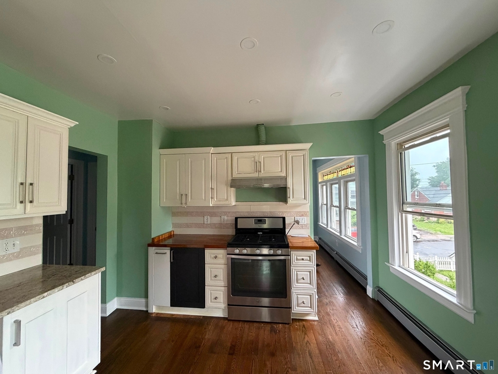 16 Charron Street - Photo 7