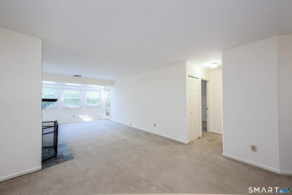 1400 Hartford Turnpike - Photo 4