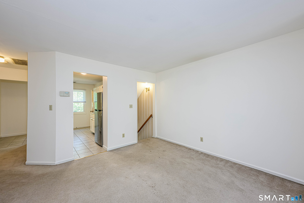 1400 Hartford Turnpike - Photo 10