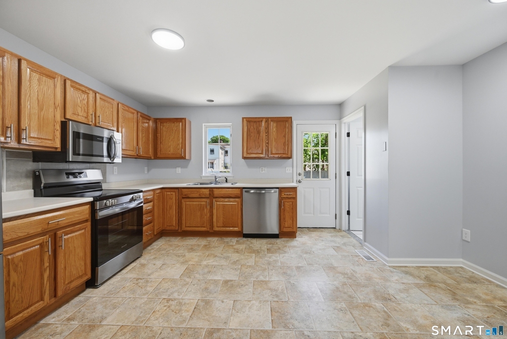 1 Union Avenue - Photo 7
