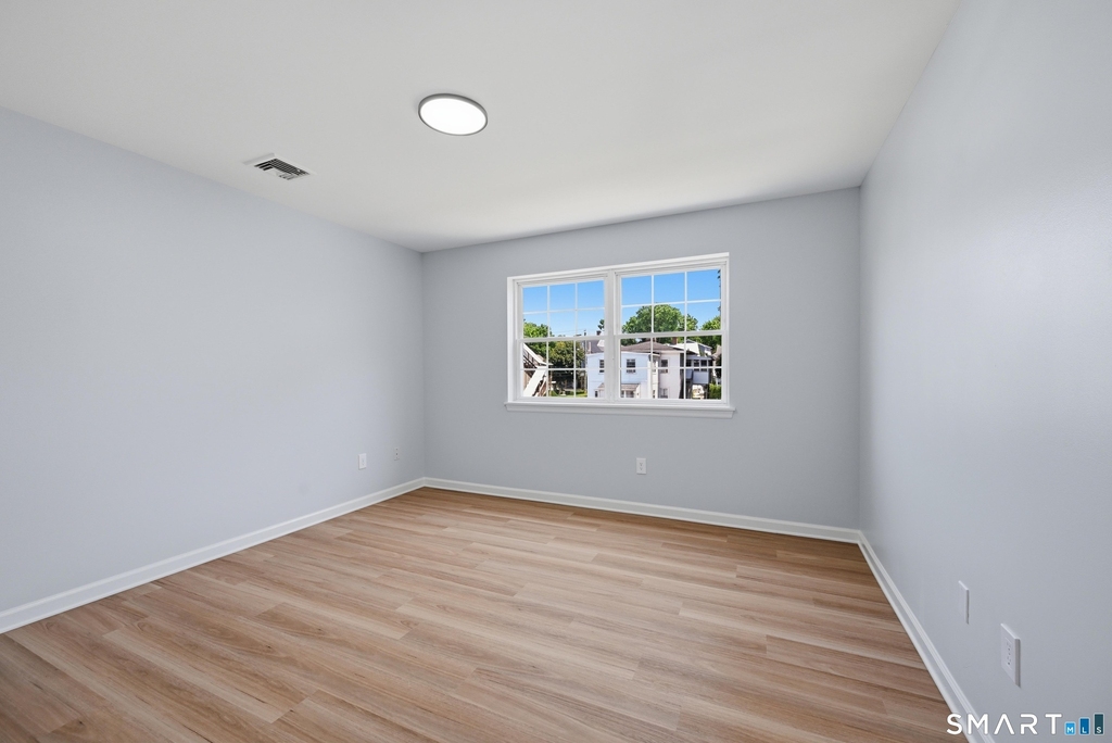 1 Union Avenue - Photo 28