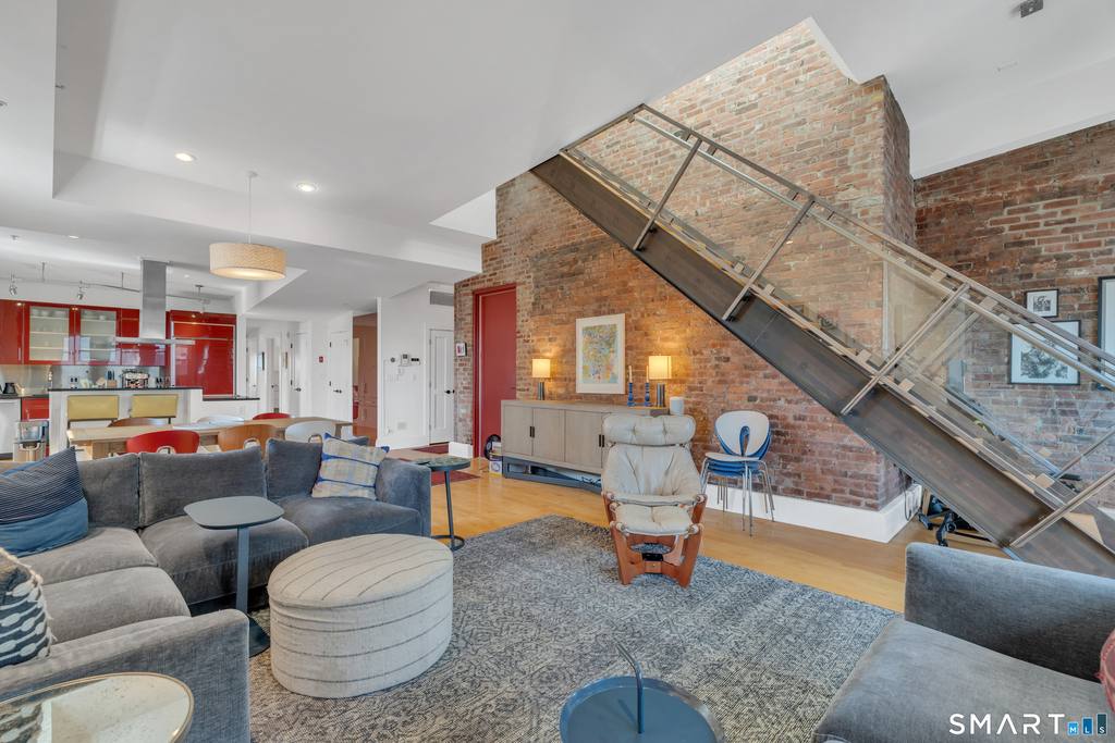 116 Crown Street - Photo 3