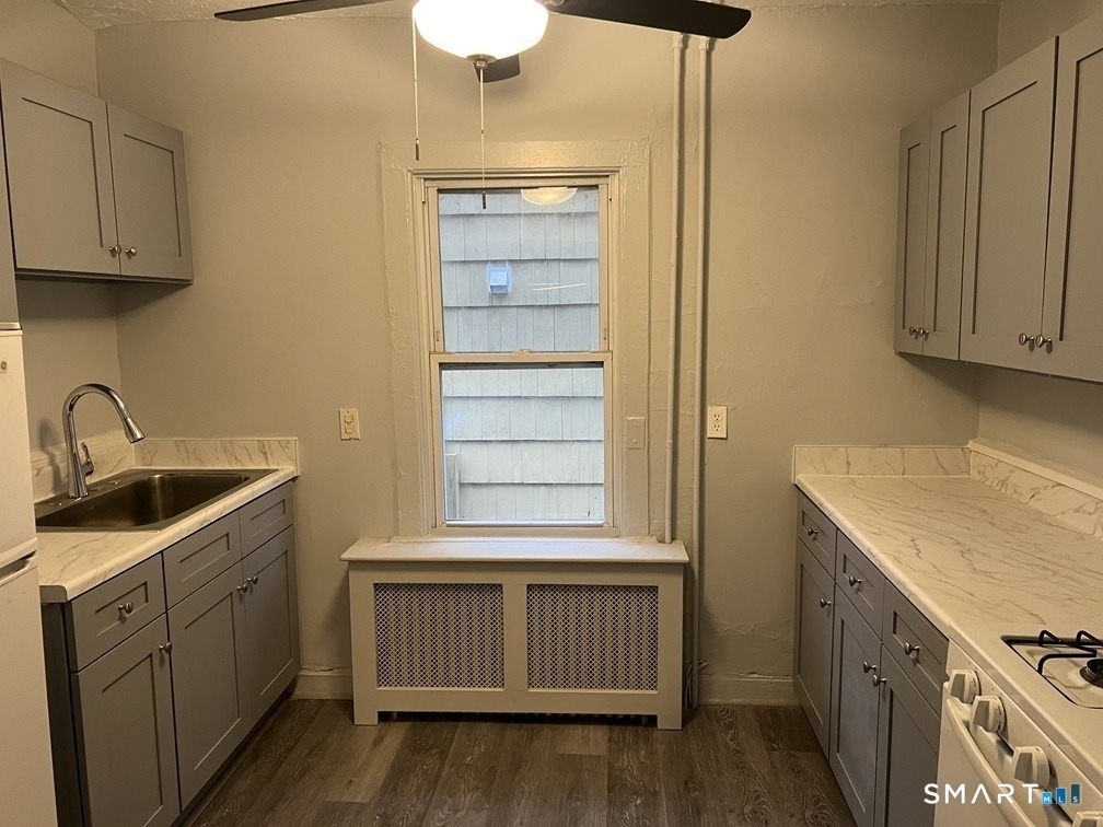 50 W. Washington Avenue - Photo 1
