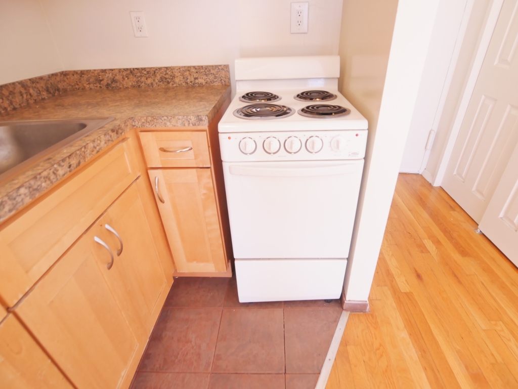 434 East 84th Street - Photo 6