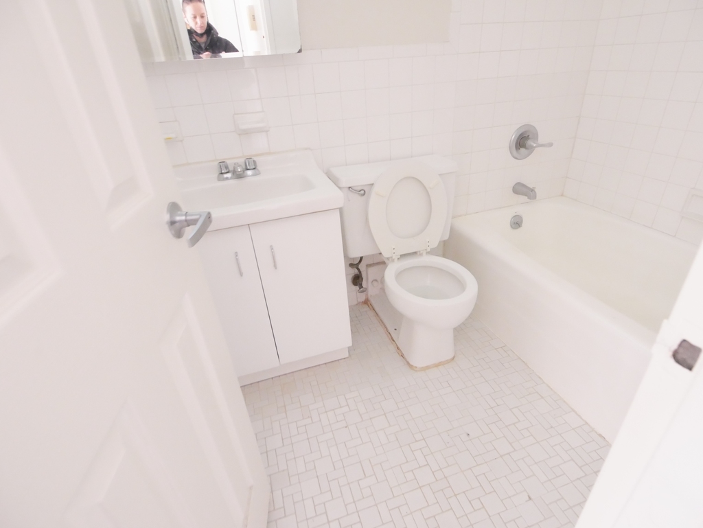 434 East 84th Street - Photo 8