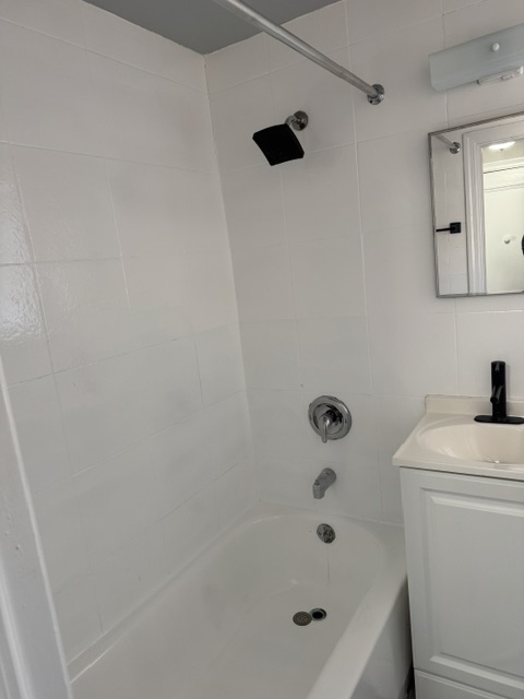 354 East 19th Street - Photo 14