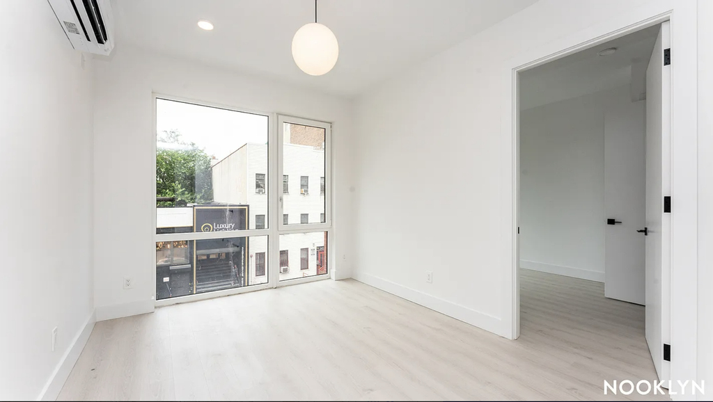 344 Lorimer Street - Photo 13