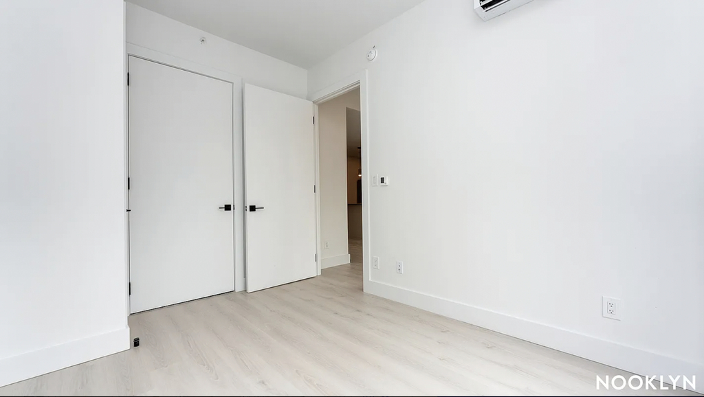 344 Lorimer Street - Photo 6