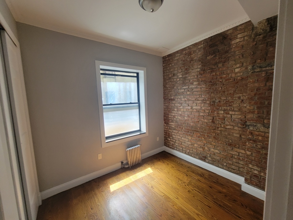 334 East 100th Street - Photo 4