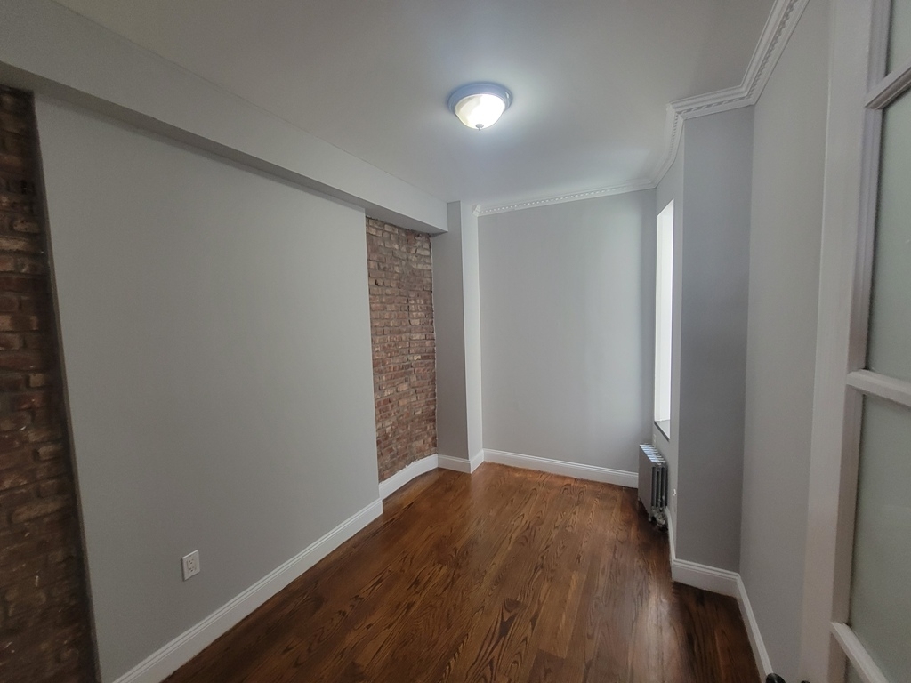 334 East 100th Street - Photo 6