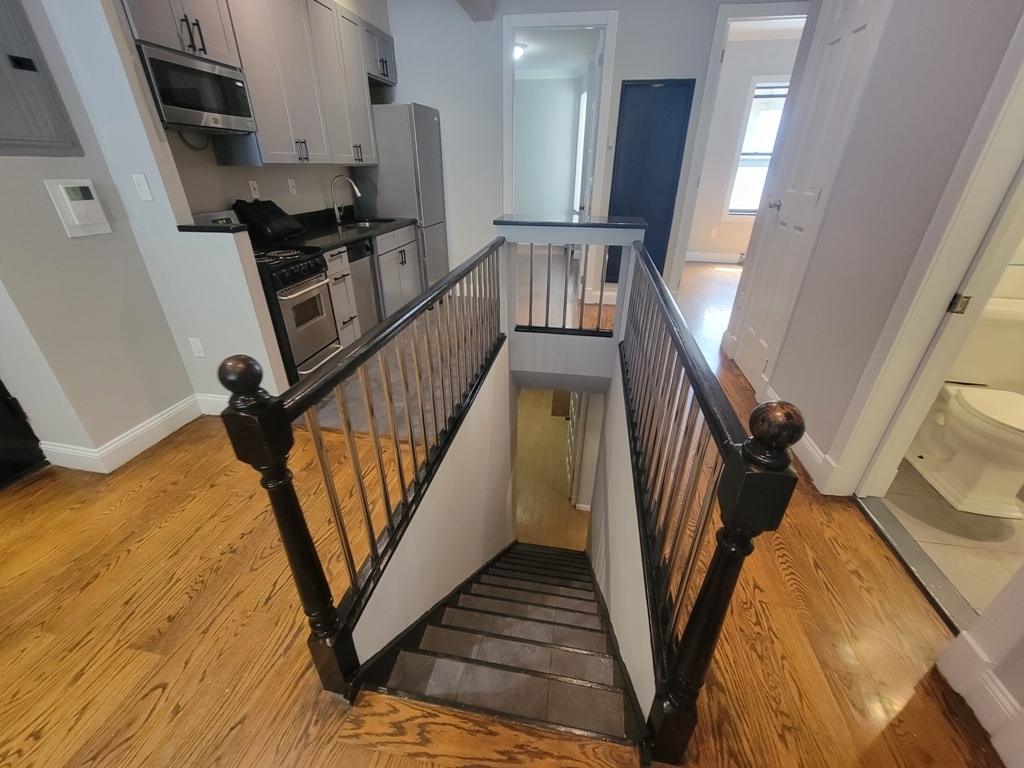 334 East 100th Street - Photo 9