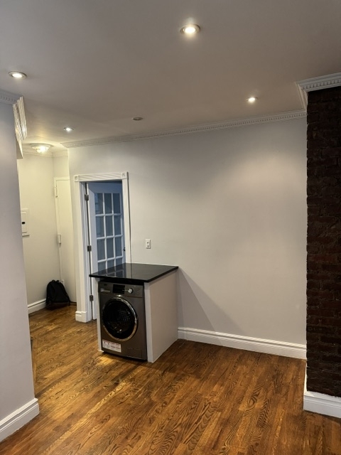416 East 13th Street - Photo 4