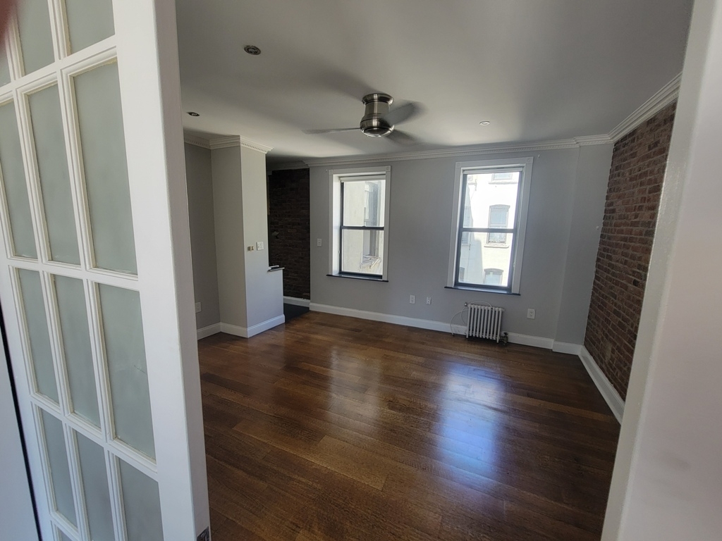 334 East 100th Street - Photo 2