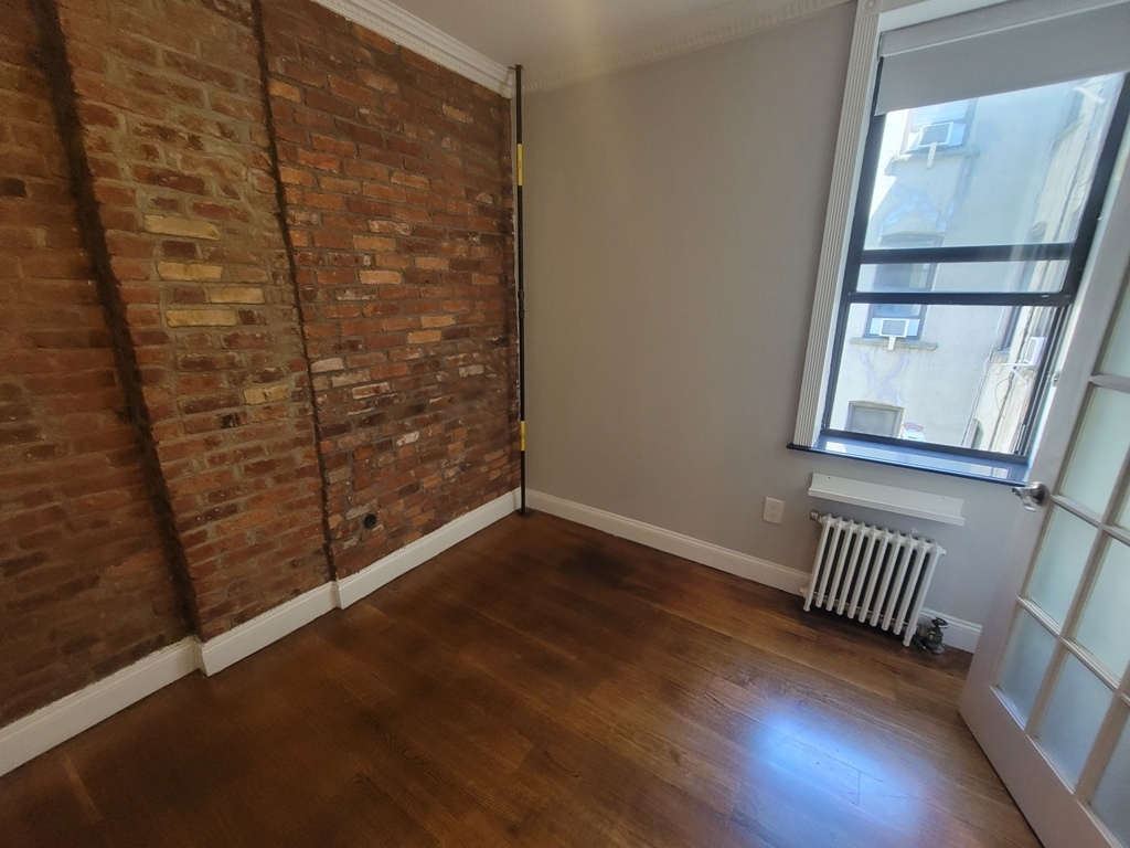 334 East 100th Street - Photo 8