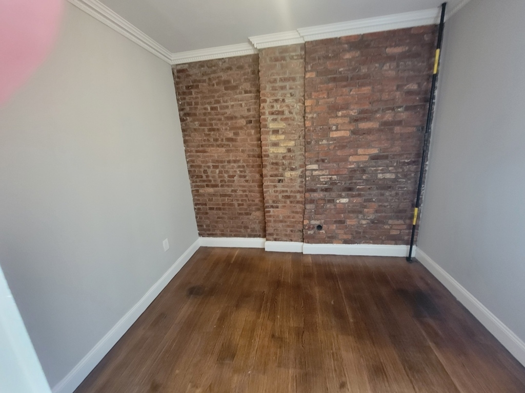 334 East 100th Street - Photo 7