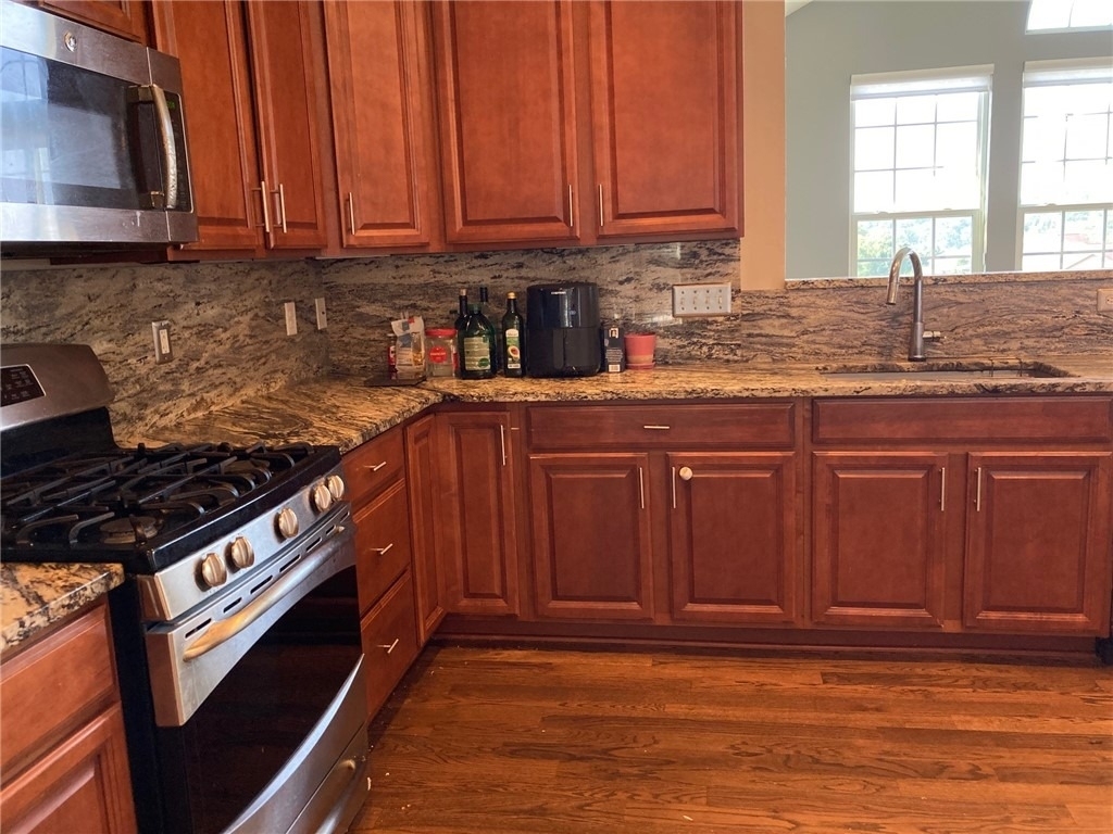 2379 Wheatland Cir - Photo 4