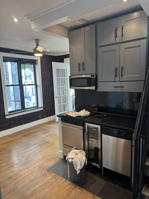 416 East 13th Street - Photo 3