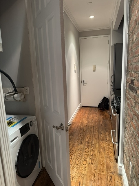202 East 13th Street - Photo 3