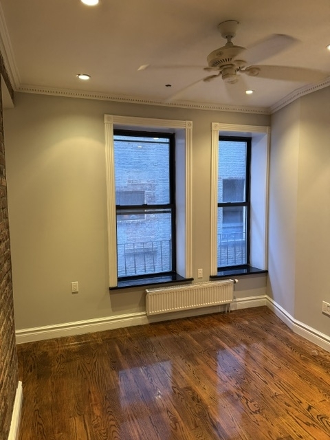 202 East 13th Street - Photo 6