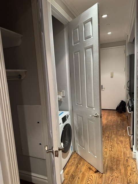 202 East 13th Street - Photo 4