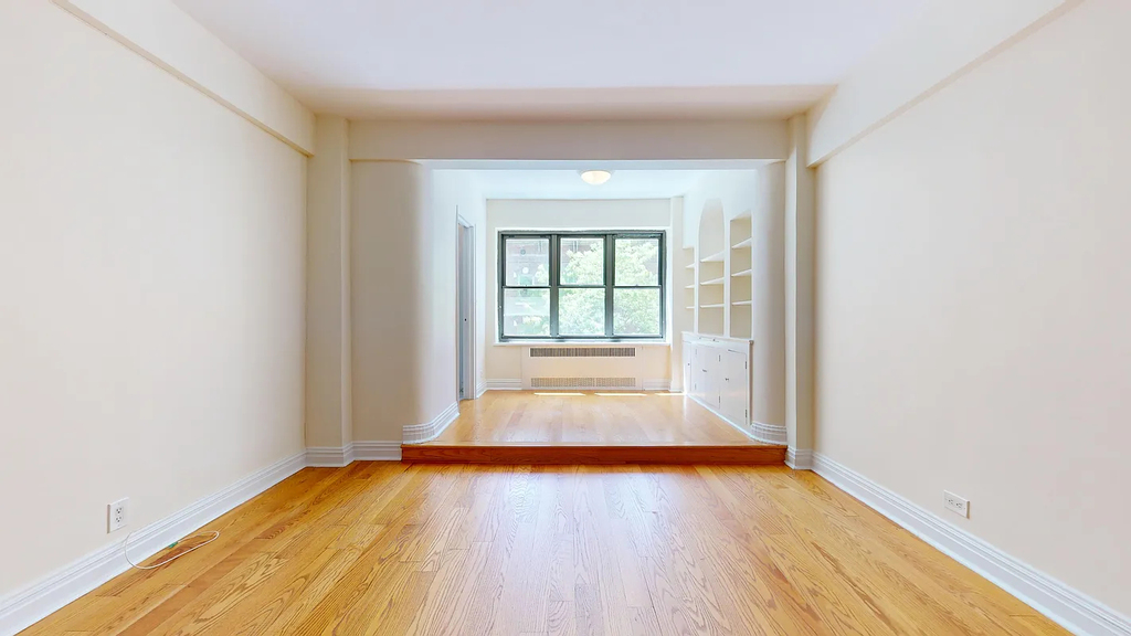  East 56th Street - Photo 7