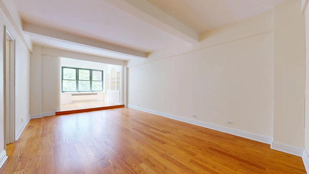  East 56th Street - Photo 6