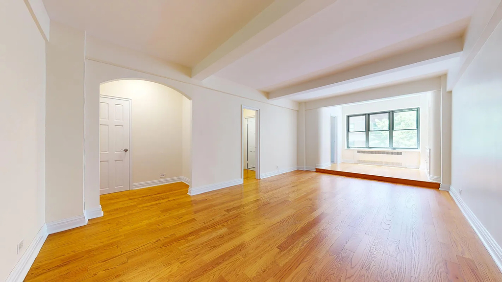  East 56th Street - Photo 5