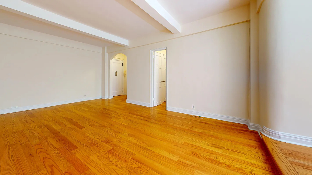  East 56th Street - Photo 4