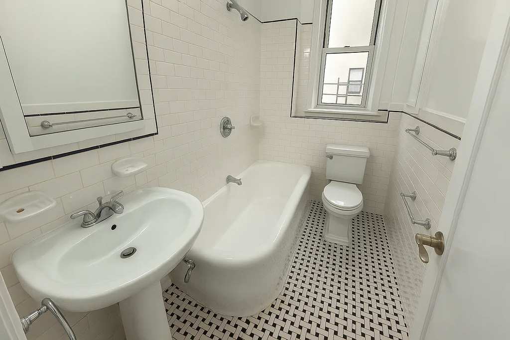 west 13th street - Photo 3