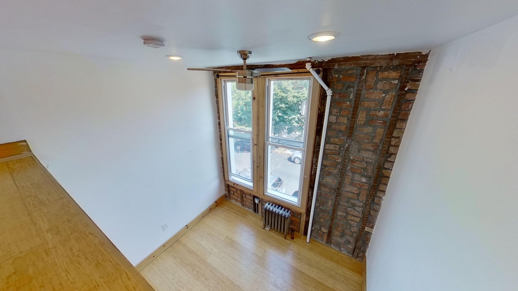 119 Weirfield Street - Photo 1