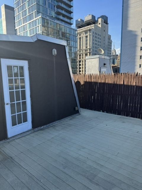 202 East 13th Street - Photo 16