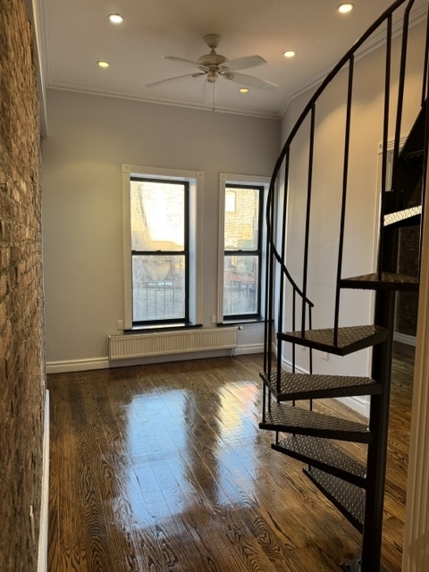 202 East 13th Street - Photo 2