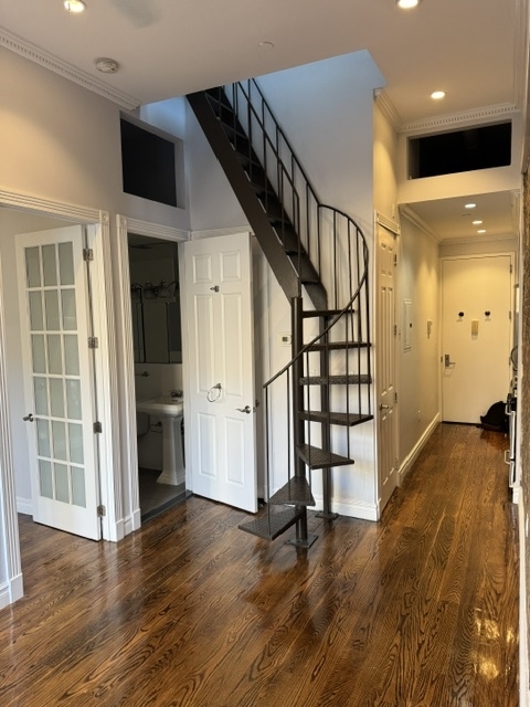 202 East 13th Street - Photo 4