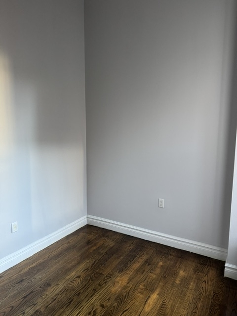 202 East 13th Street - Photo 8