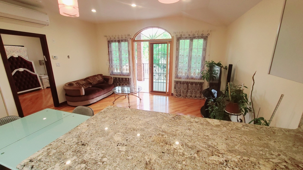 64-47 Dieterle Crescent - Photo 5