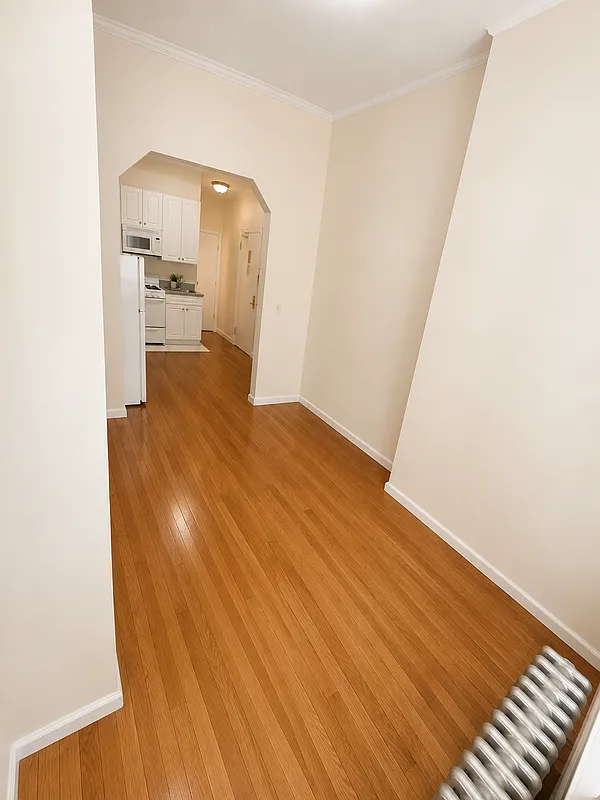  East 38th Street - Photo 2