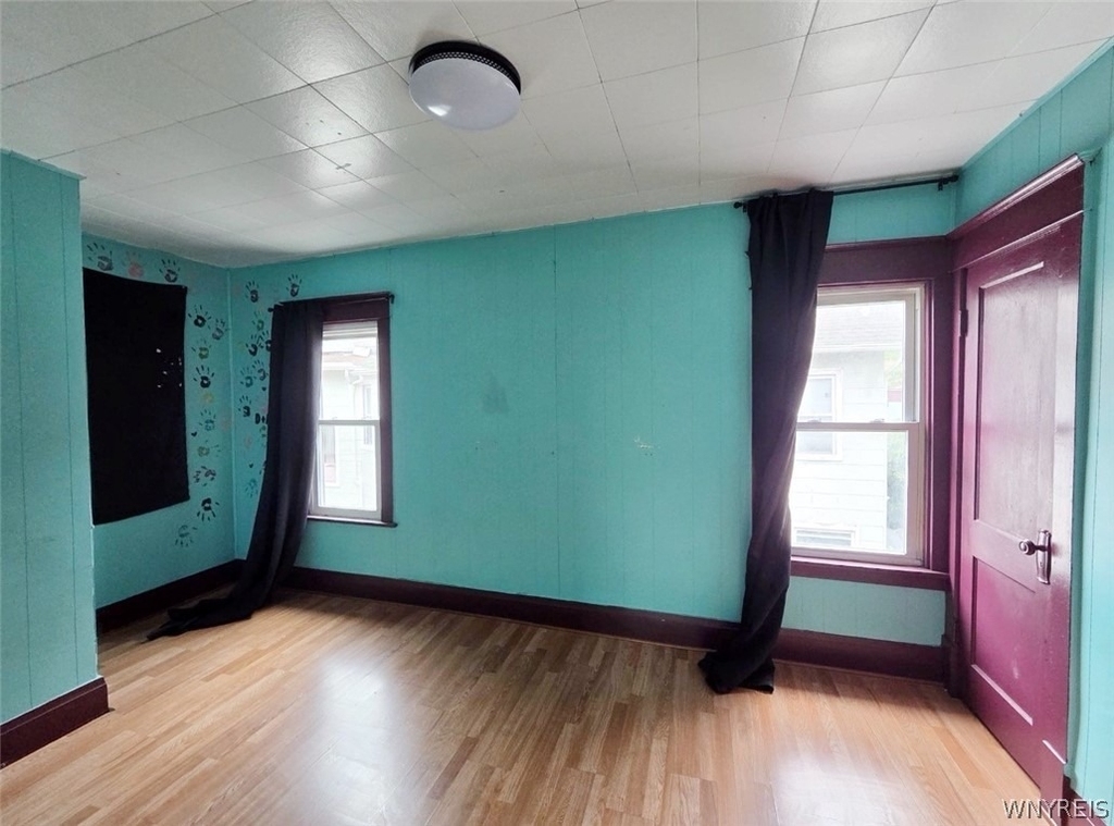 1037 Walden Avenue - Photo 8