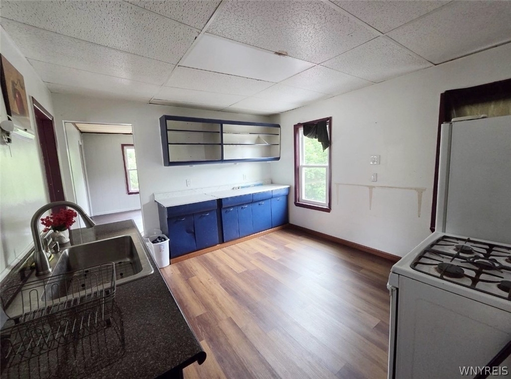 1037 Walden Avenue - Photo 11