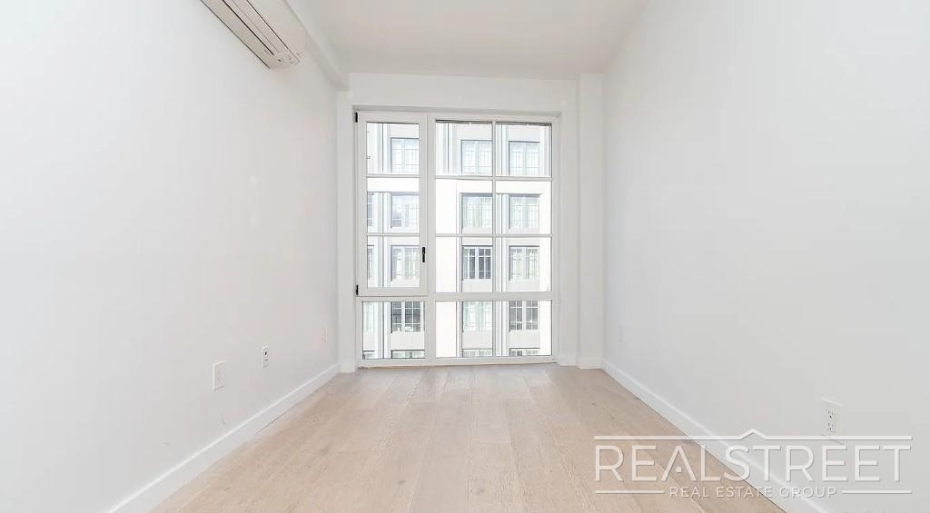 37-25 32nd Street - Photo 8