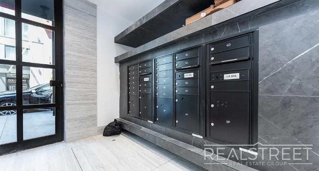 37-25 32nd Street - Photo 12