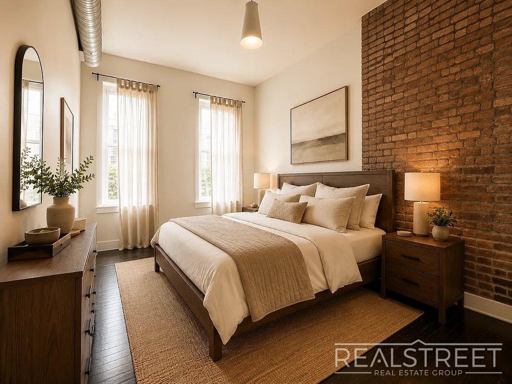 105 Weirfield St - Photo 4