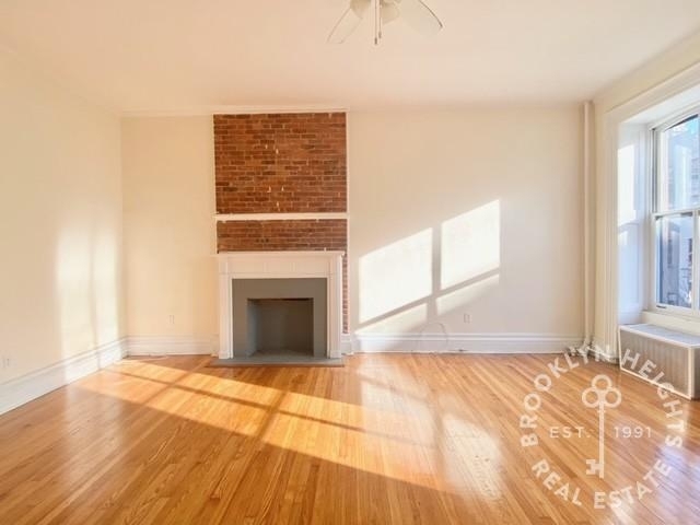 143 Montague Street - Photo 3