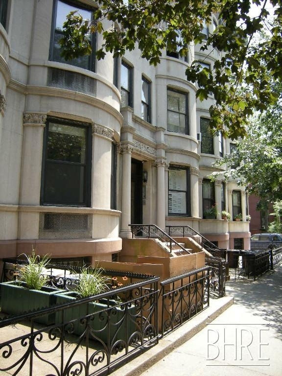 211 Clinton St. - Photo 13