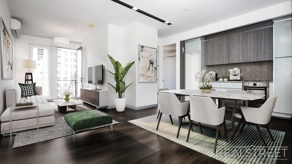 225 Winthrop St - Photo 0