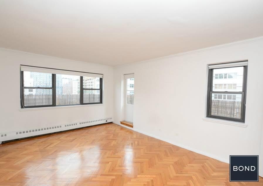 East 69th Street - Photo 11